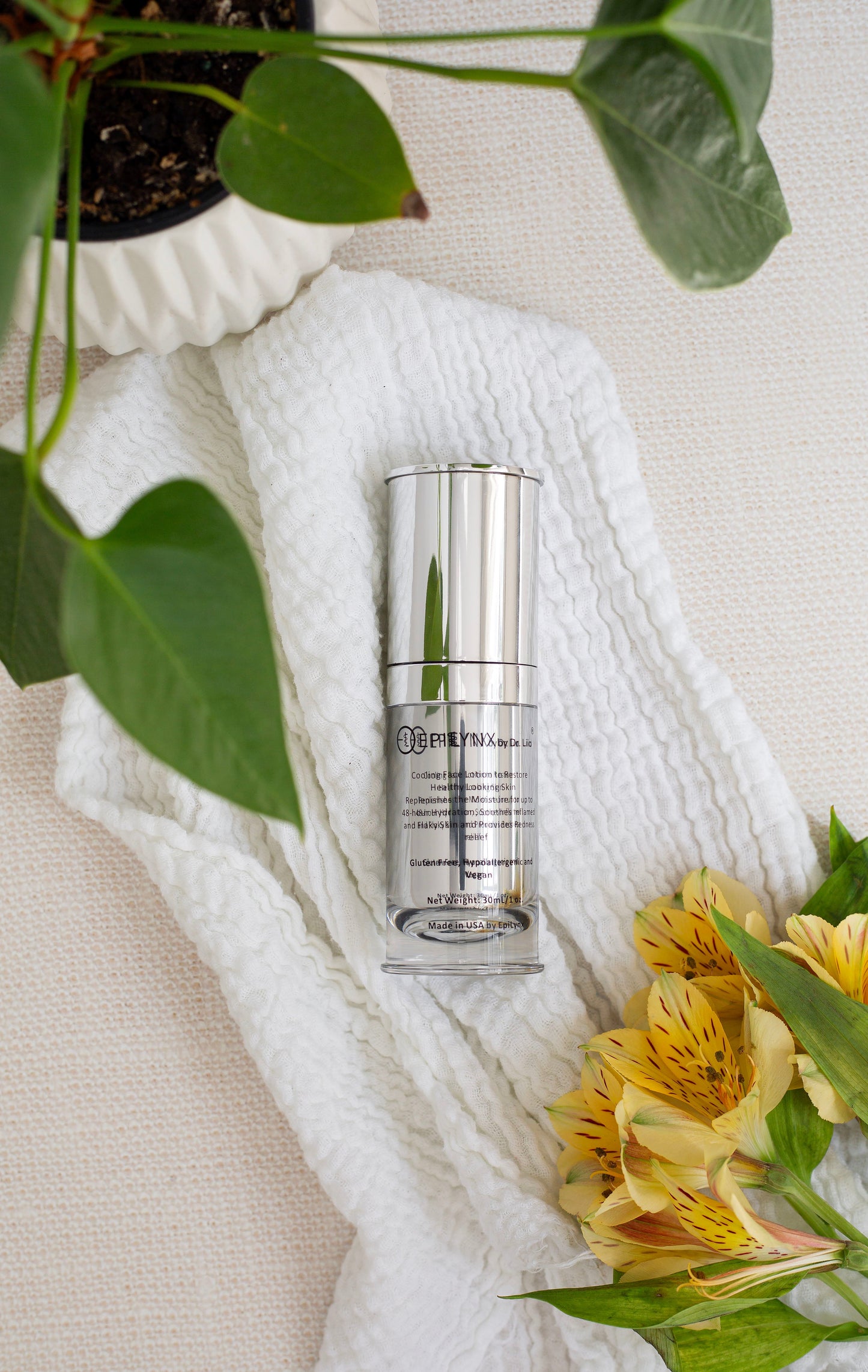 Lightweight Face Moisturizer for Sensitive & Dry Skin – Calming Hydrating Cream |The Trendora Vault||