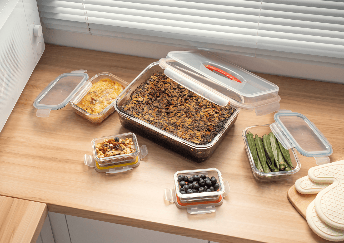 Bake & Carry Glass Baking Dish Set with Lids – Oven, Microwave & Freezer Safe, Portable Glass Cookware for Baking, Storing & Transporting Food |The Trendora Vault|